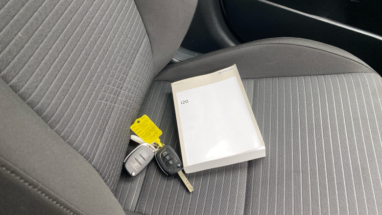 Hyundai i20 1.0T GDi 48V MHD SE Connect 5dr DCT Petrol Hatchback